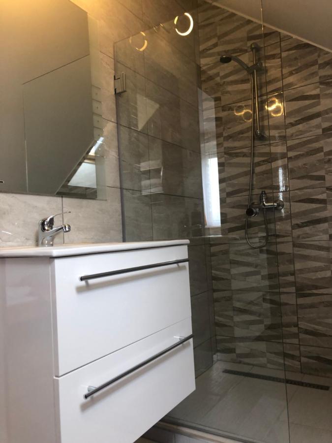 Naphaz Panzio Bed & Breakfast Tiszafüred Екстериор снимка
