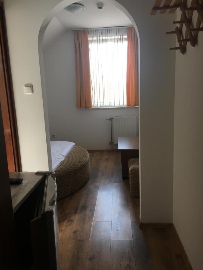Naphaz Panzio Bed & Breakfast Tiszafüred Екстериор снимка